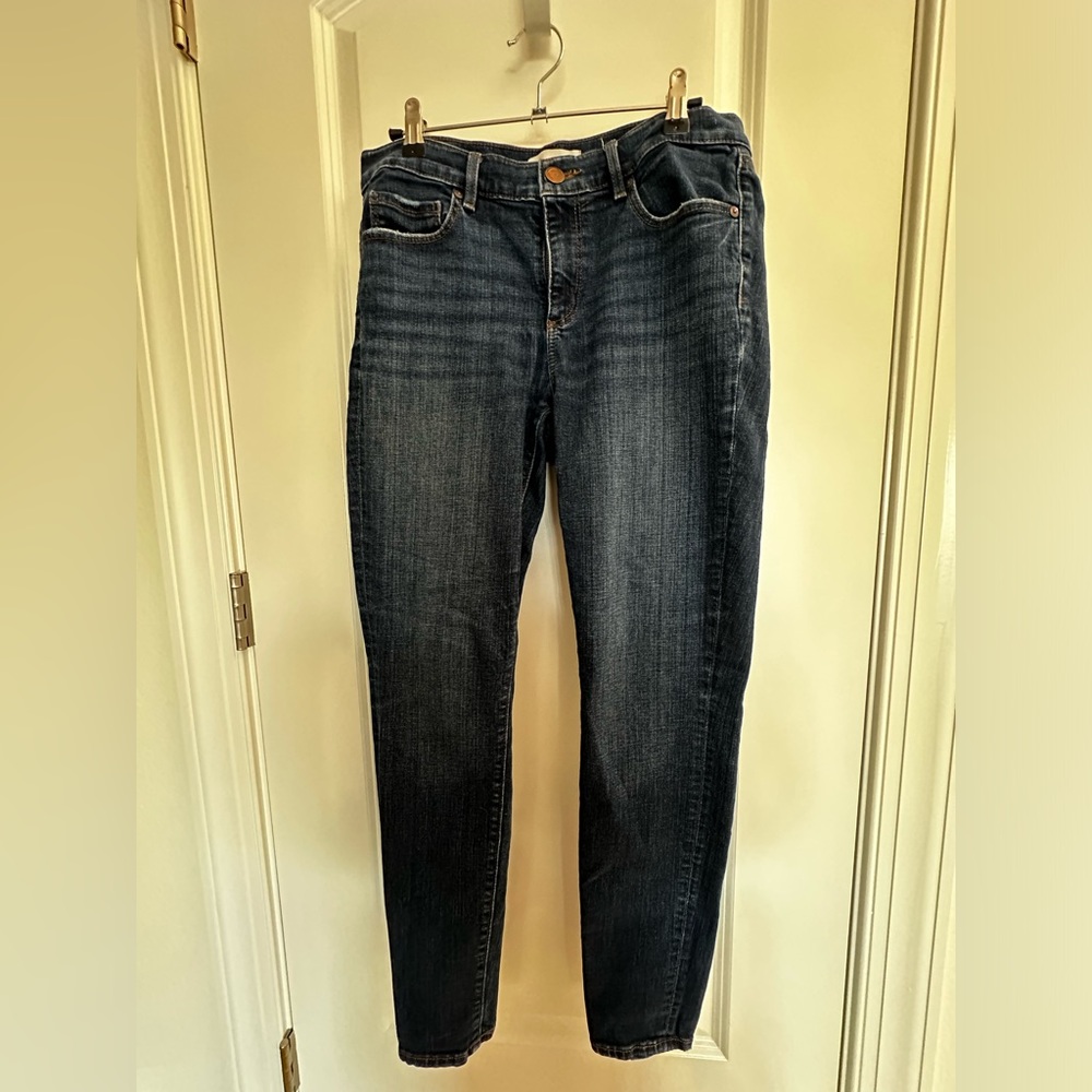 Loft Modern Skinny Crop size 6